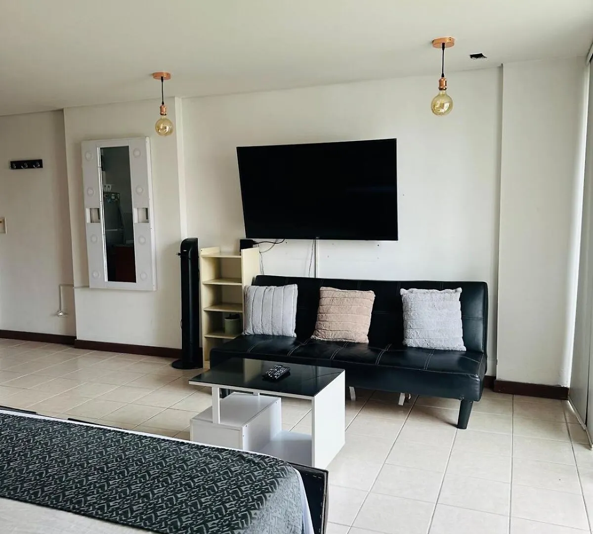Apartamento 5 Minuto Parque Del Poblado Caminando Medellin 0*,