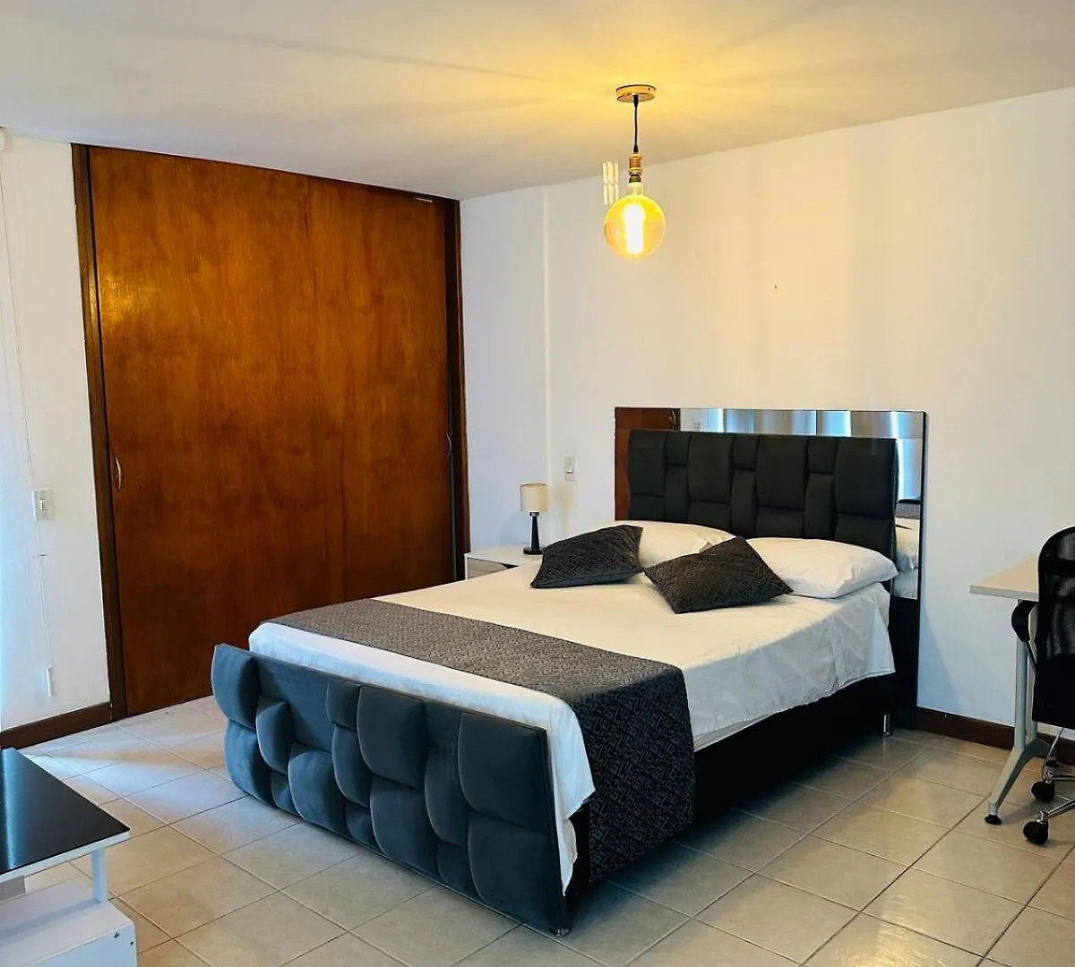 Apartamento 5 Minuto Parque Del Poblado Caminando Medellin 0*,