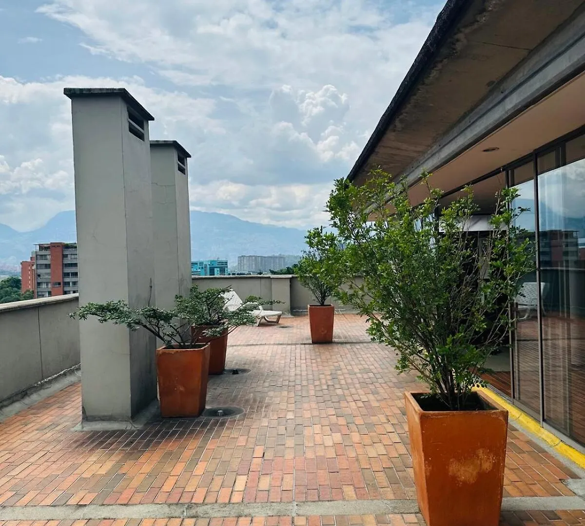 Apartamento 5 Minuto Parque Del Poblado Caminando Medellin Colombia
